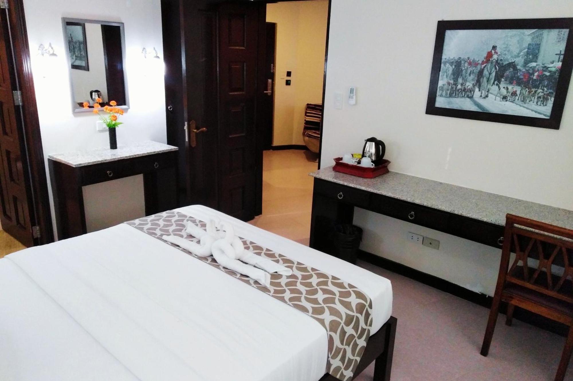 Venezia Suites Hotel Iloilo Номер фото
