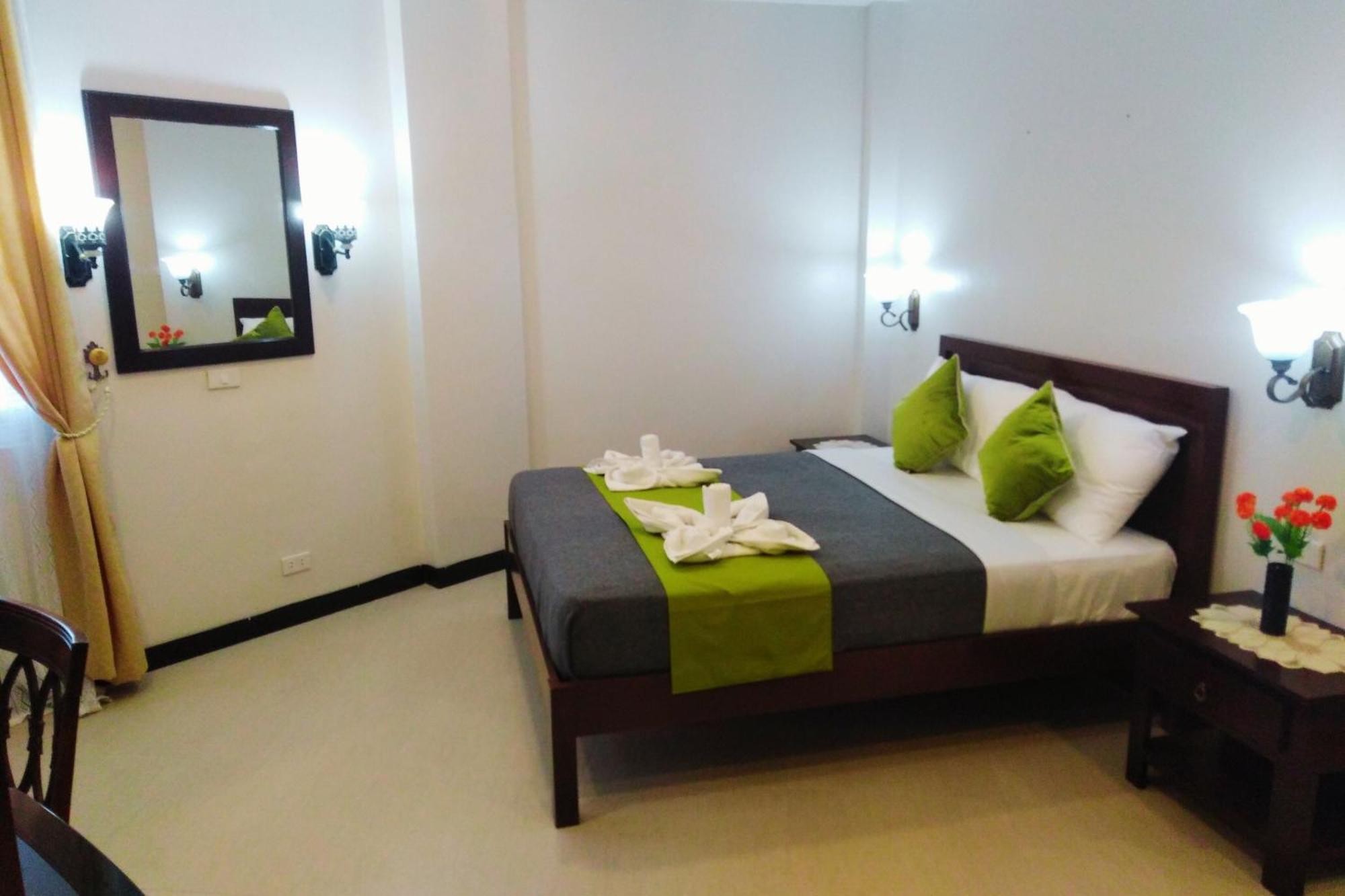 Venezia Suites Hotel Iloilo Номер фото
