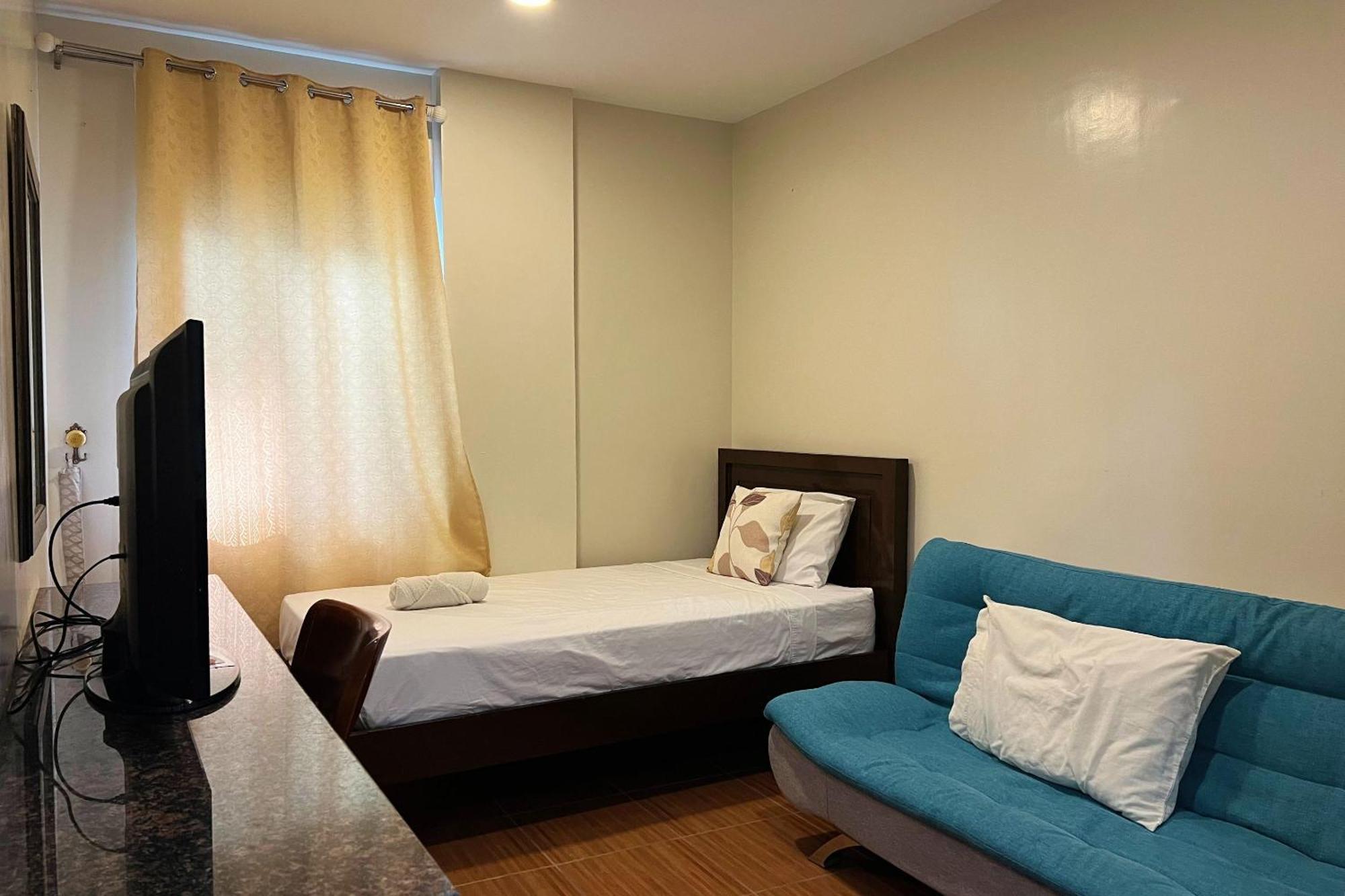 Venezia Suites Hotel Iloilo Номер фото