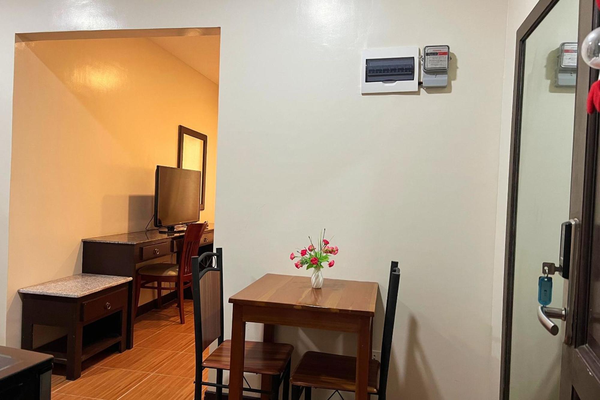 Venezia Suites Hotel Iloilo Номер фото